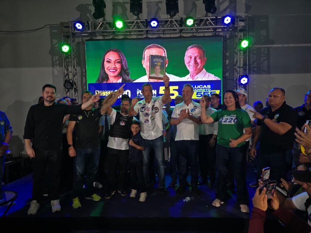 Dr. Furlan assina compromisso com valorização dos servidores durante Plenária da Segurança Pública